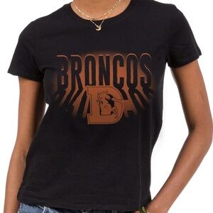 NWT DENVER BRONCOS NFL Women's Team Spotlight Short Sleeve Fan Shirt
